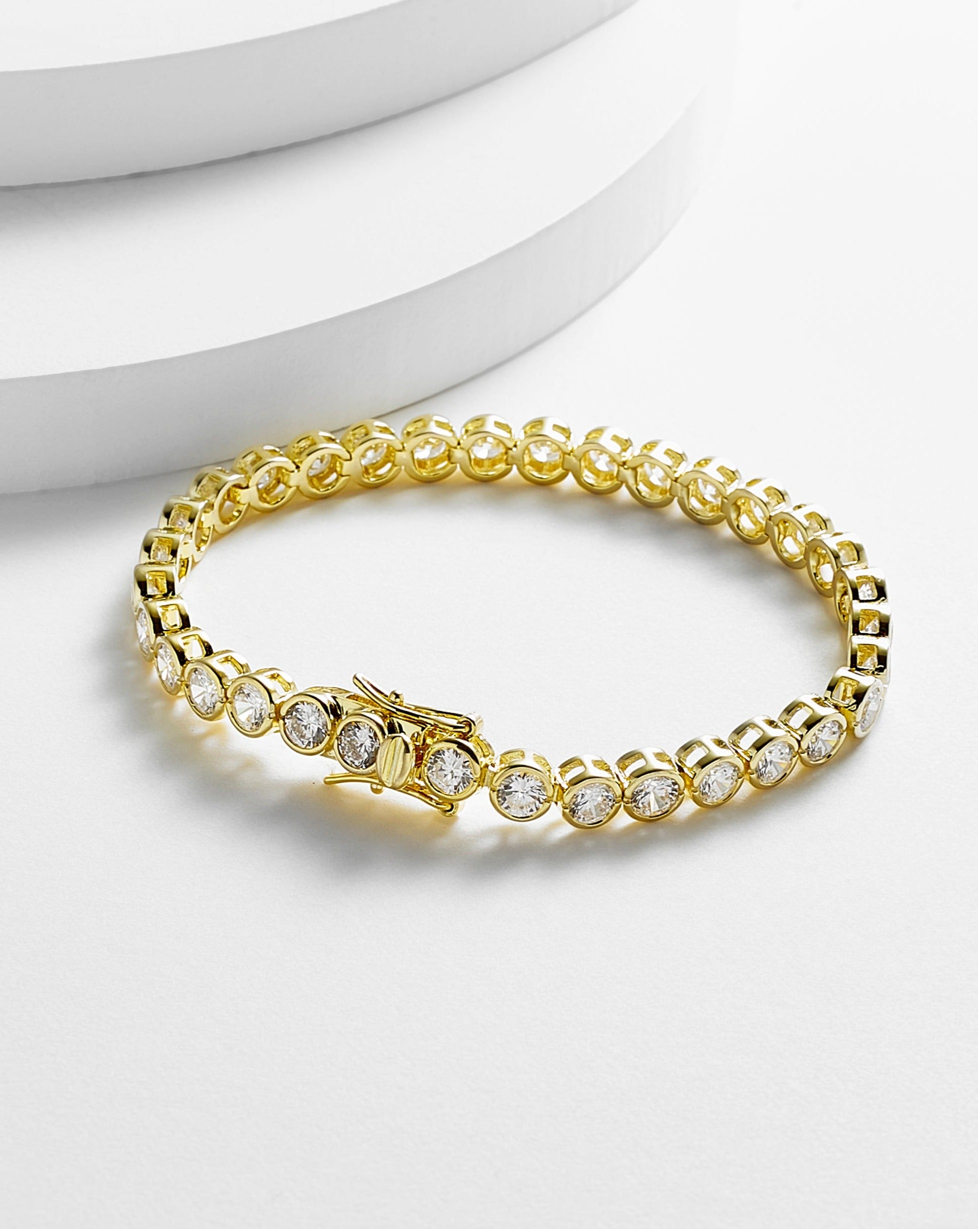 Edith Bezel Setting Tennis Bracelet