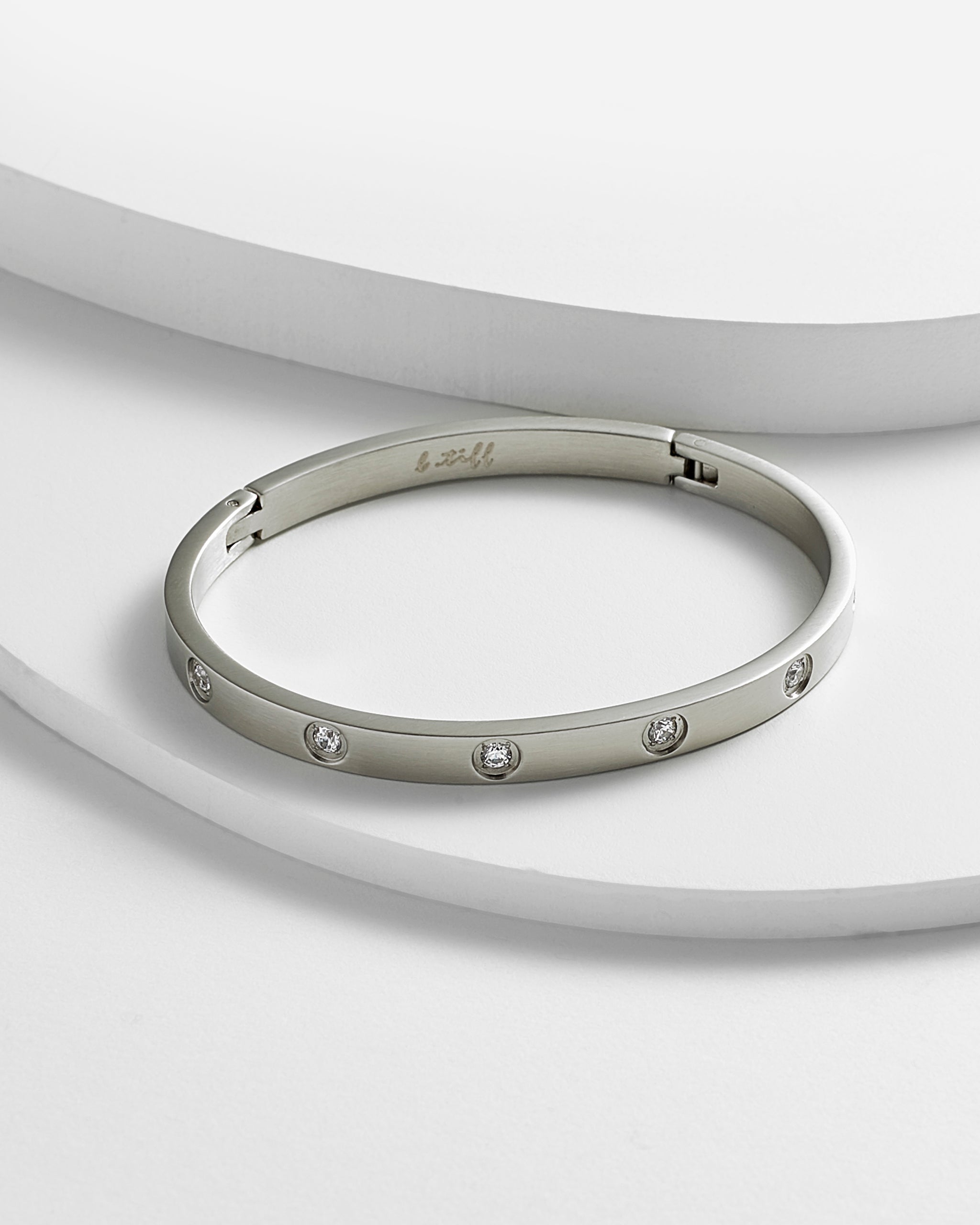 Lona Bangle