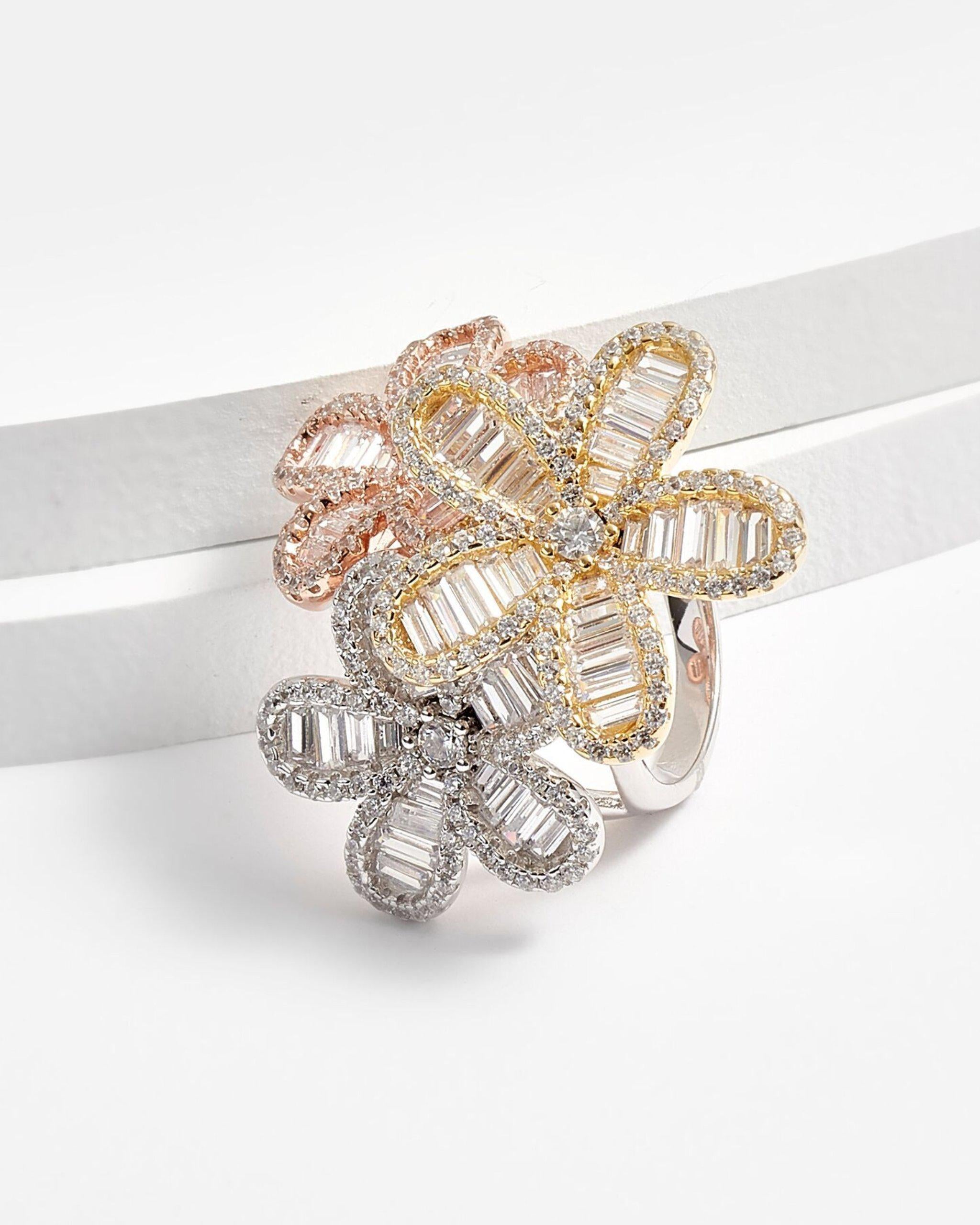 Daisy Triple Flower Ring