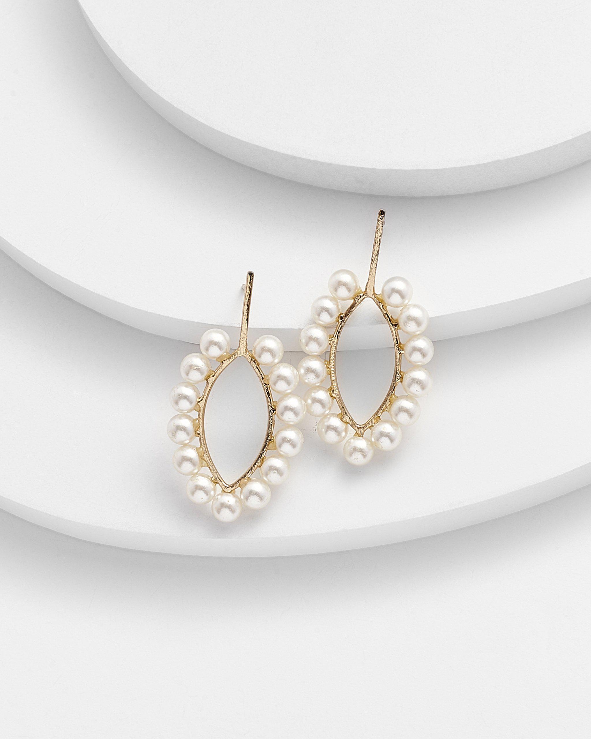 ELINOR Pearl Drop Earrings