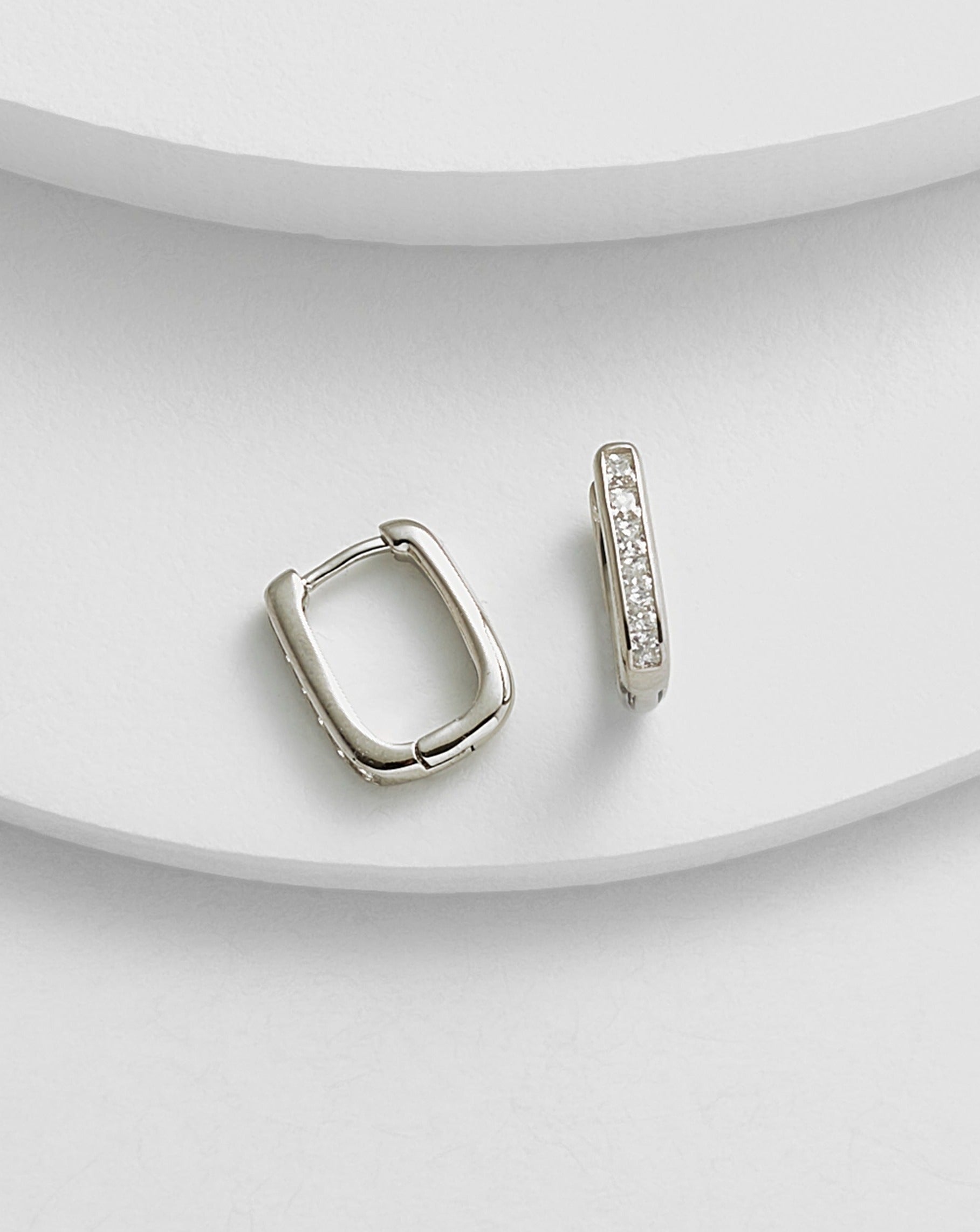 INA U-shape Hoop earrings