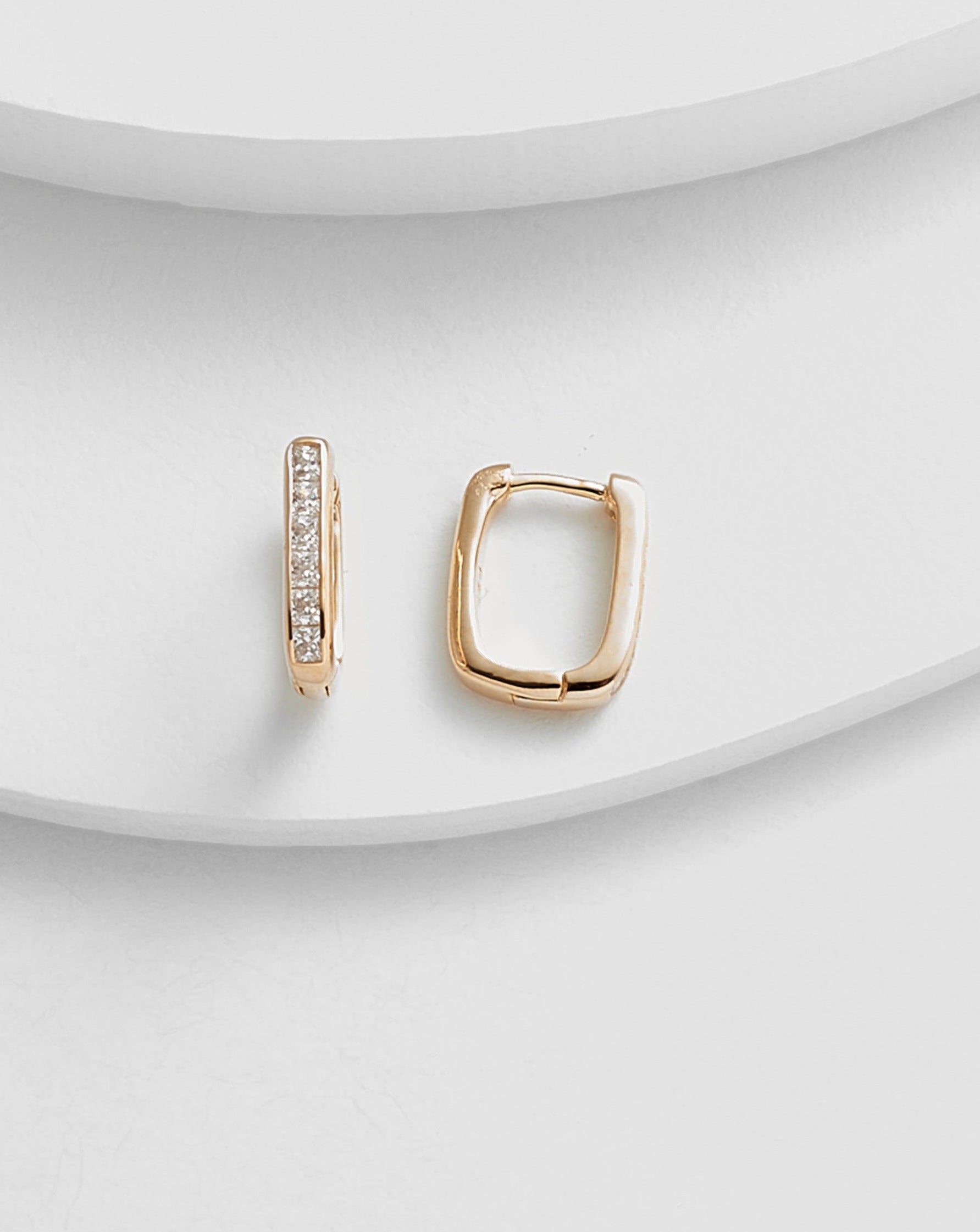 INA U-shape Hoop earrings