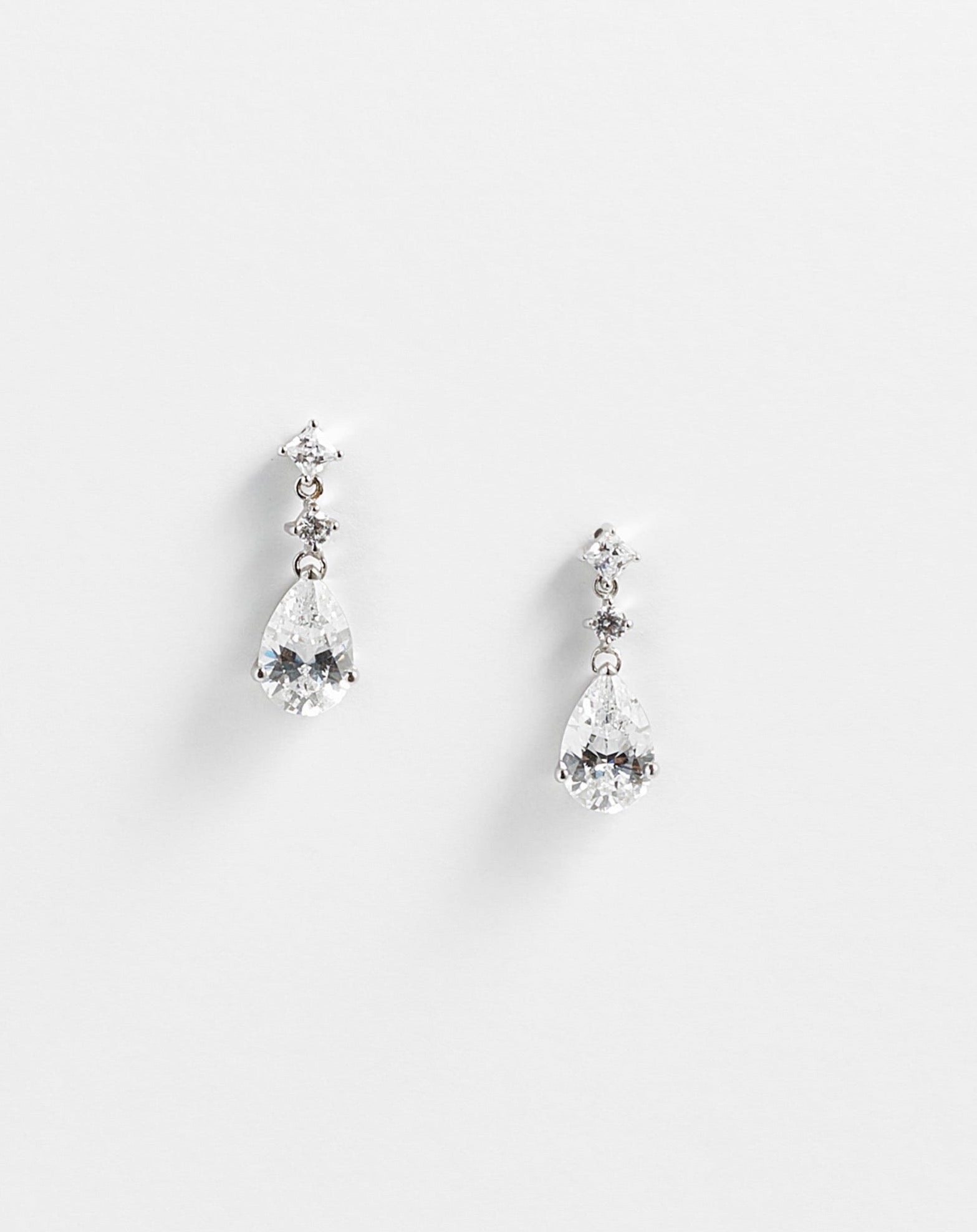 Pear shape drop earrings