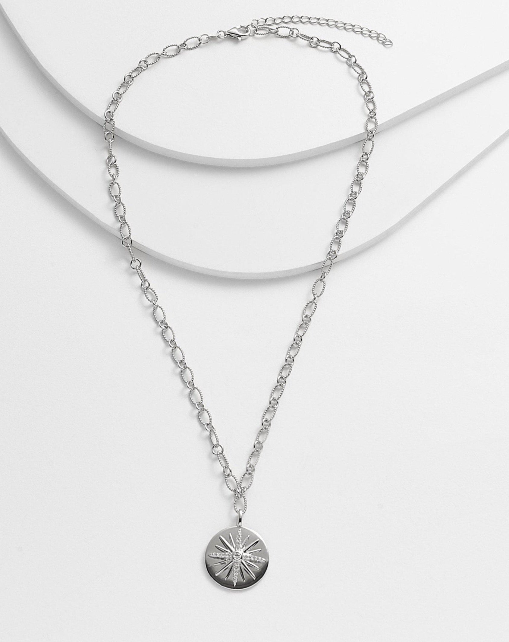 TEAGAN Start Medallion Necklace